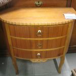421 7125 CHEST OF DRAWERS